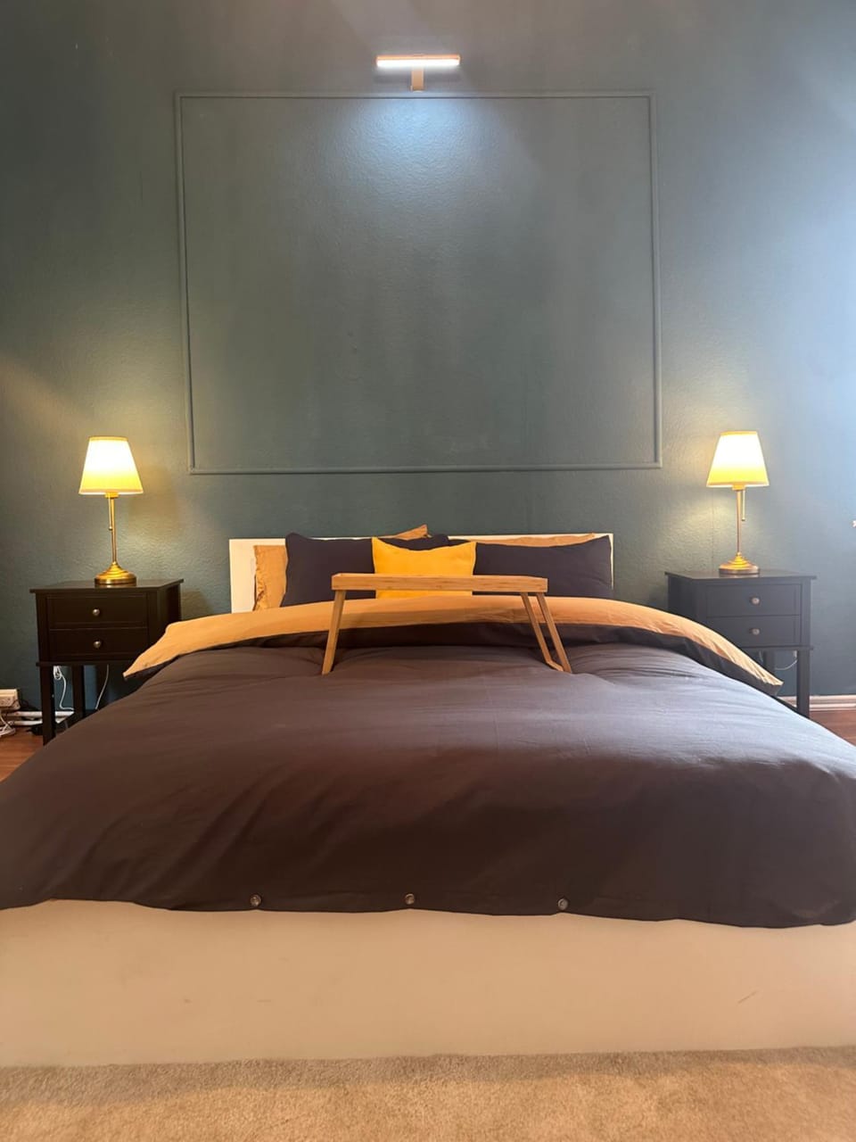 Luxury ,2 Room, Elite Location, 2 LCD TV Apartment in Hanover