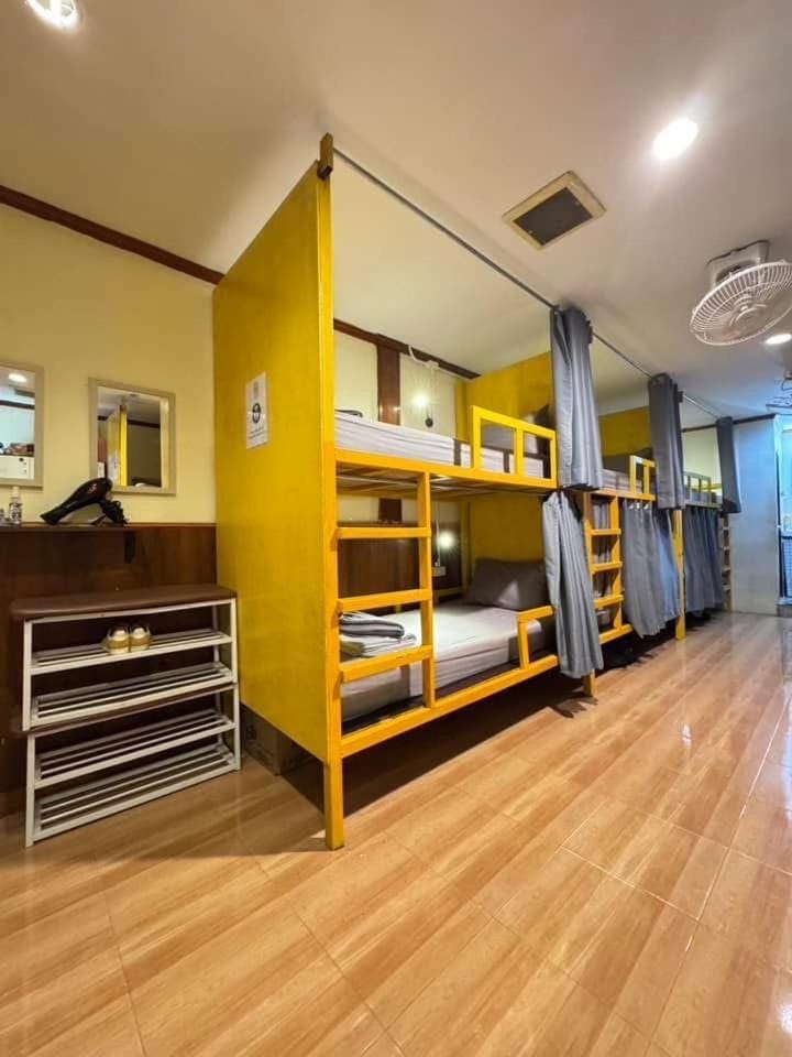 Photo of the whole room, bunk bed