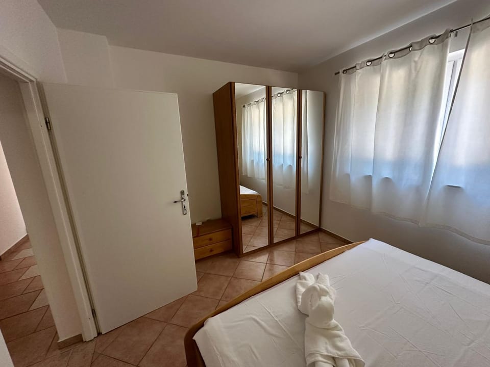 Bed, Bedroom, wardrobe