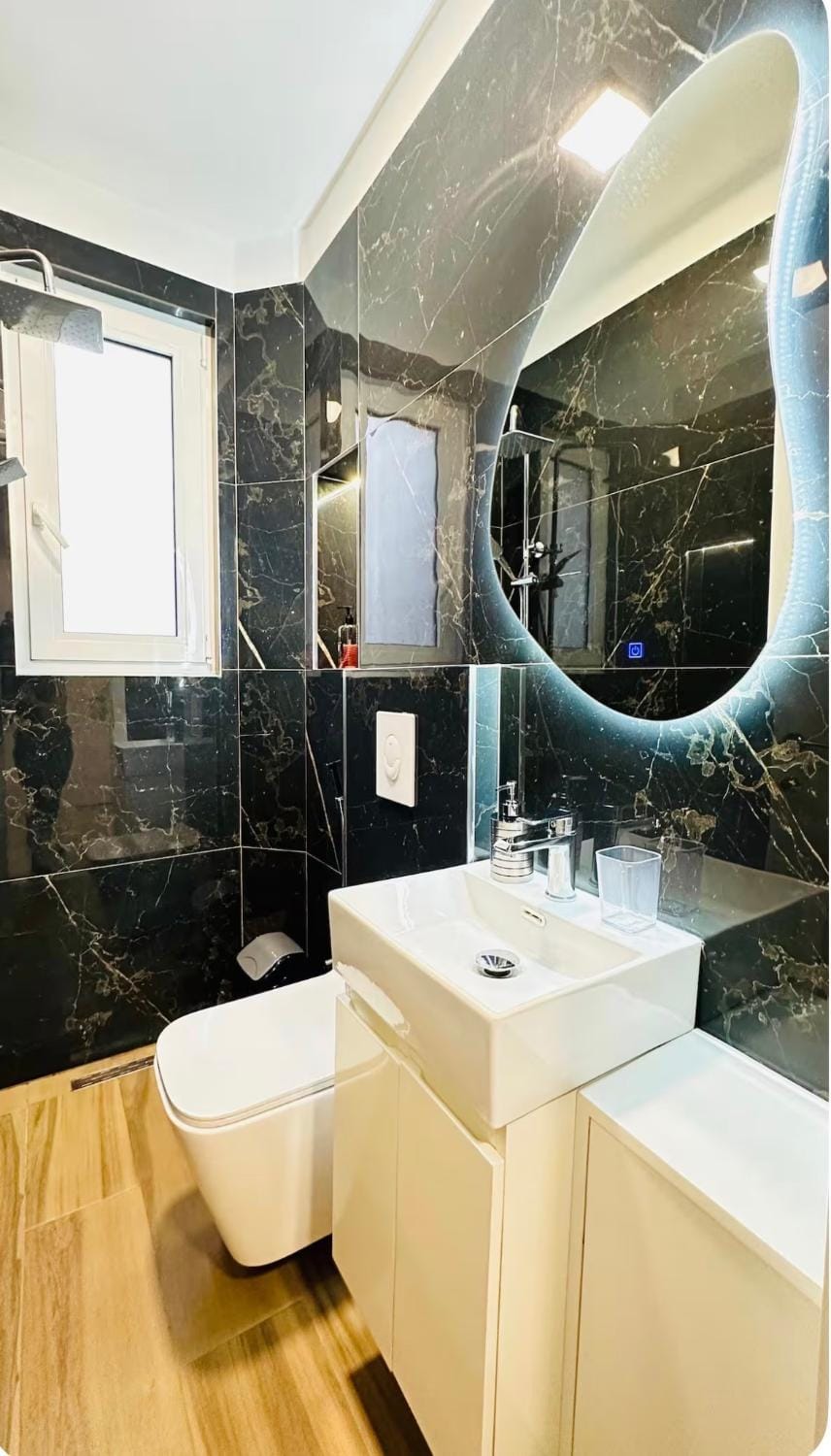 Toilet, Bathroom