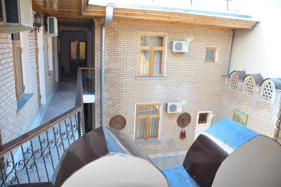 Гостевой дом Barakat Hostel in Europe
