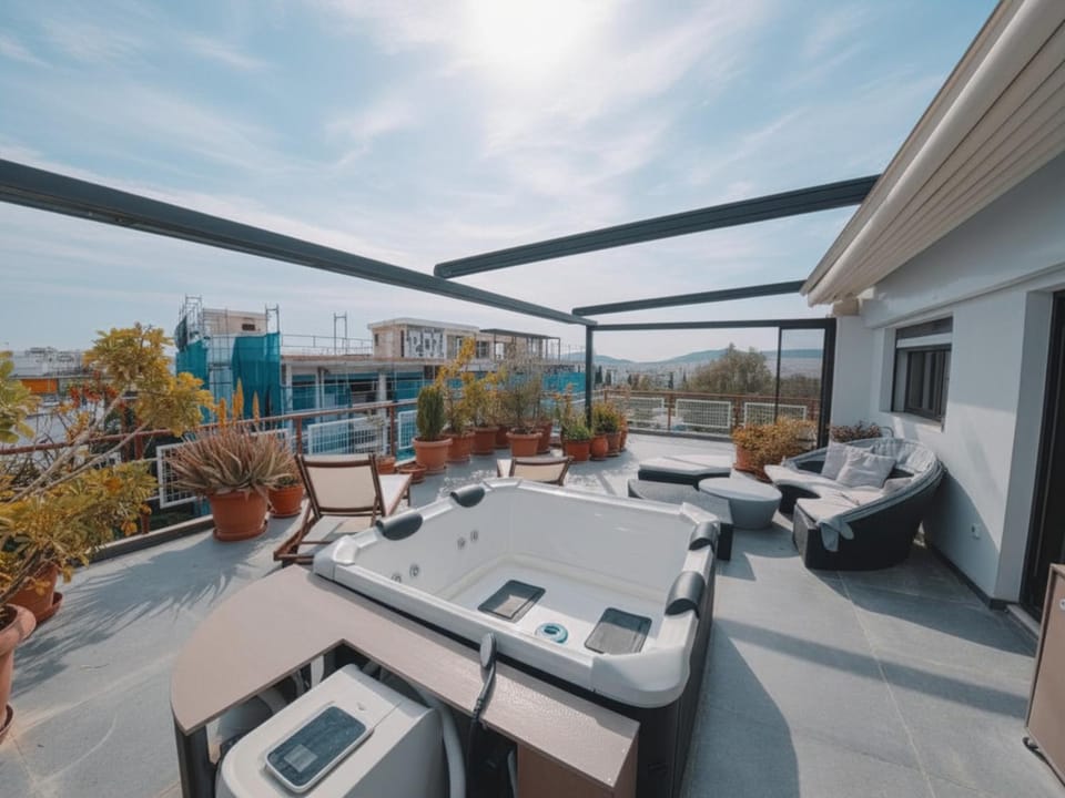 Hot Tub, Balcony/Terrace