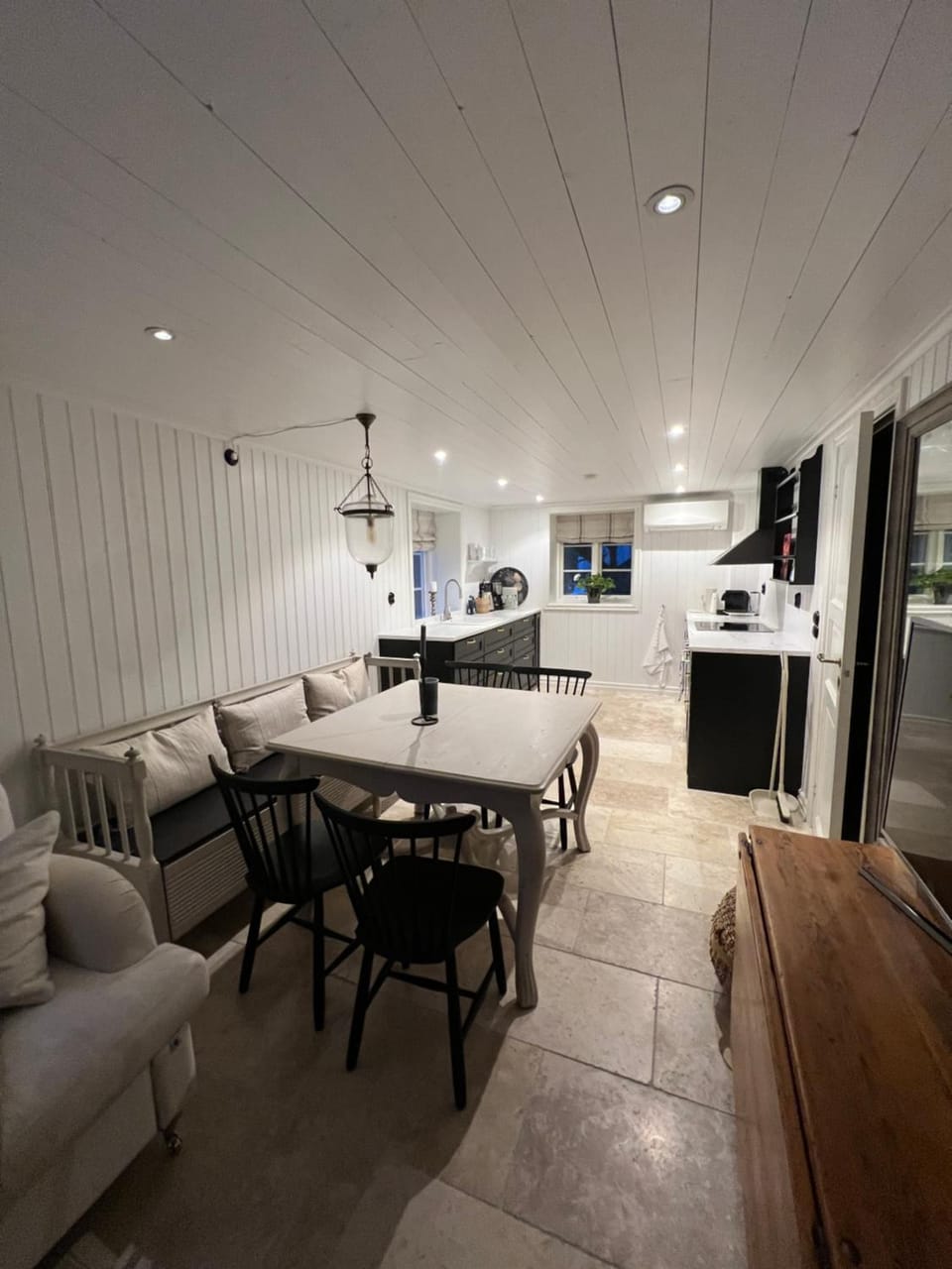 Nyrenoverad pärla centralt i Kungshamn Apartment in Västra Götaland County