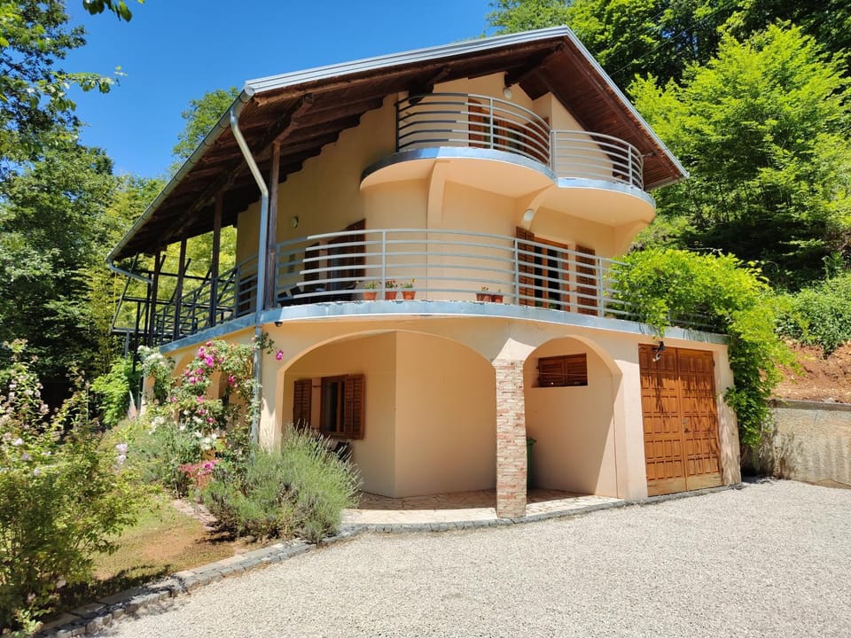 Villa Beata Apartment 1 upper floor Apartment in Lika-Senj County