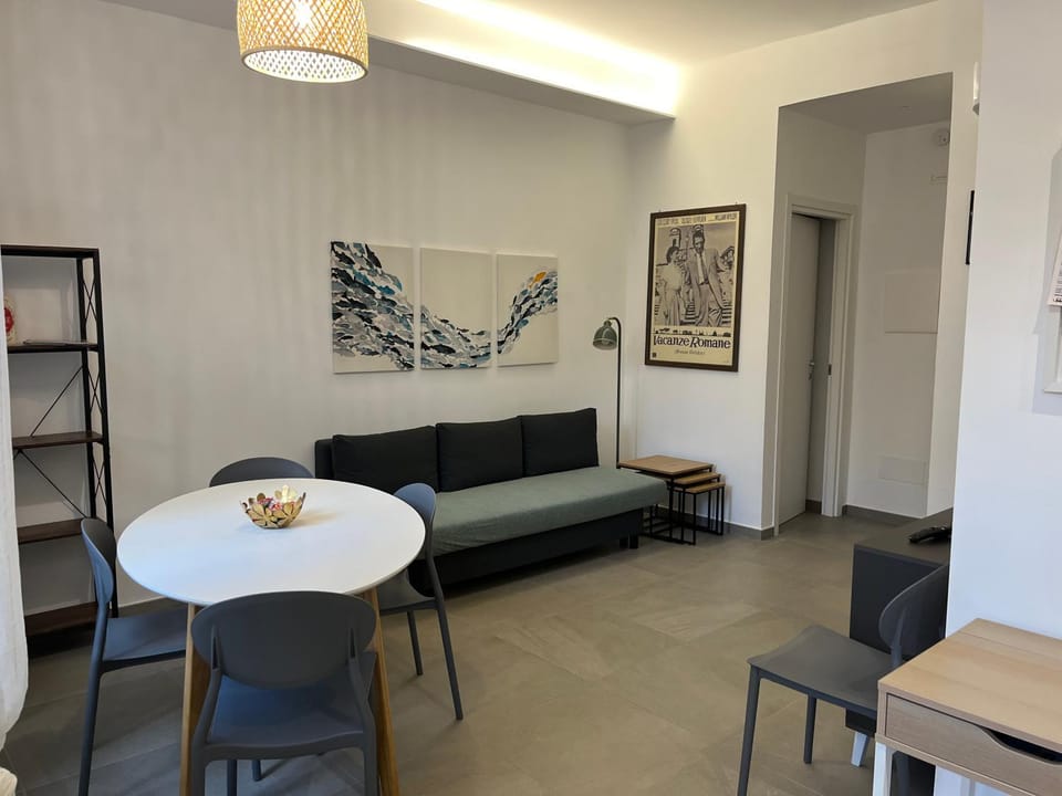 Living room, Seating area, Dining area
