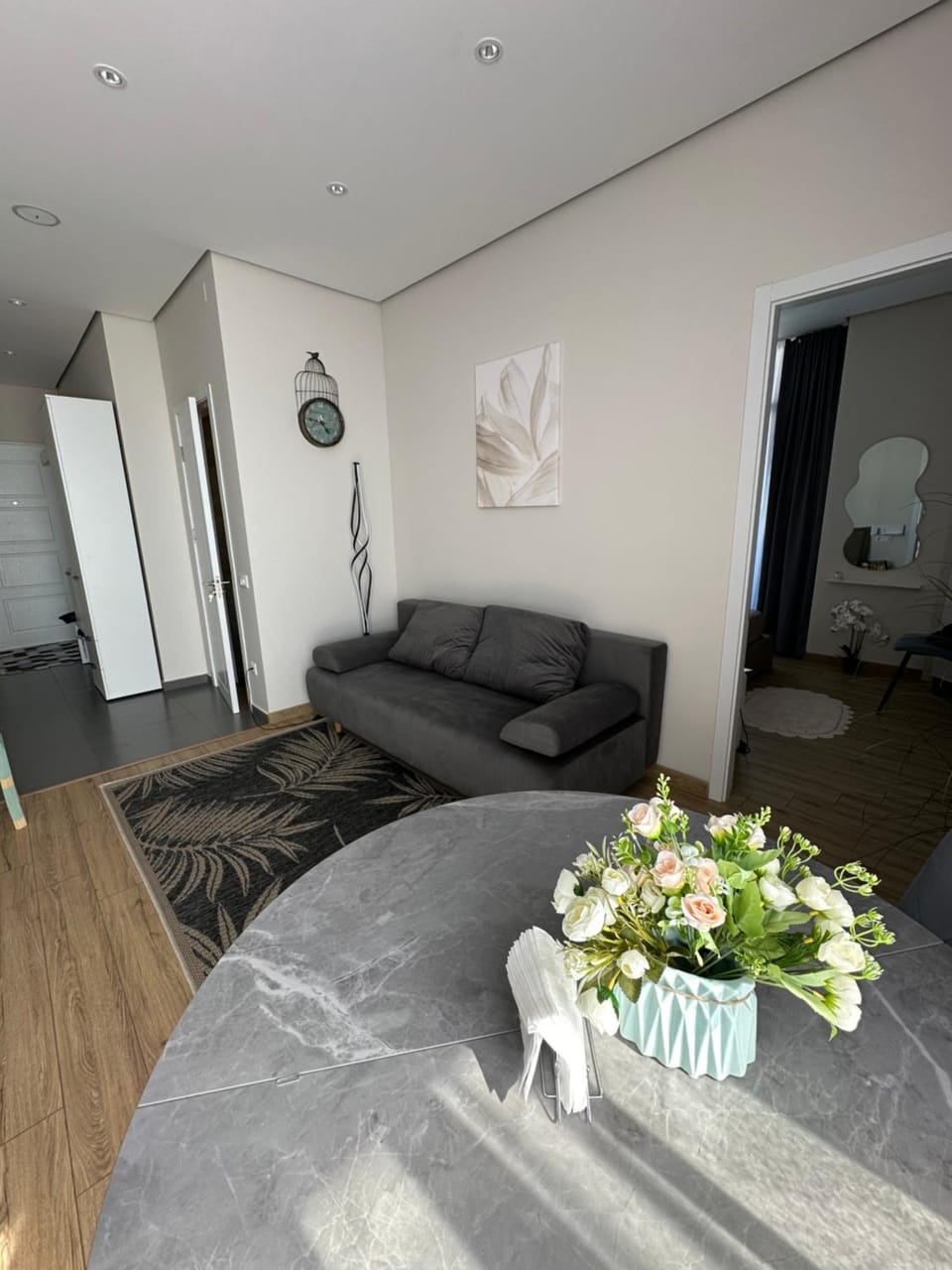 Bed, Living room