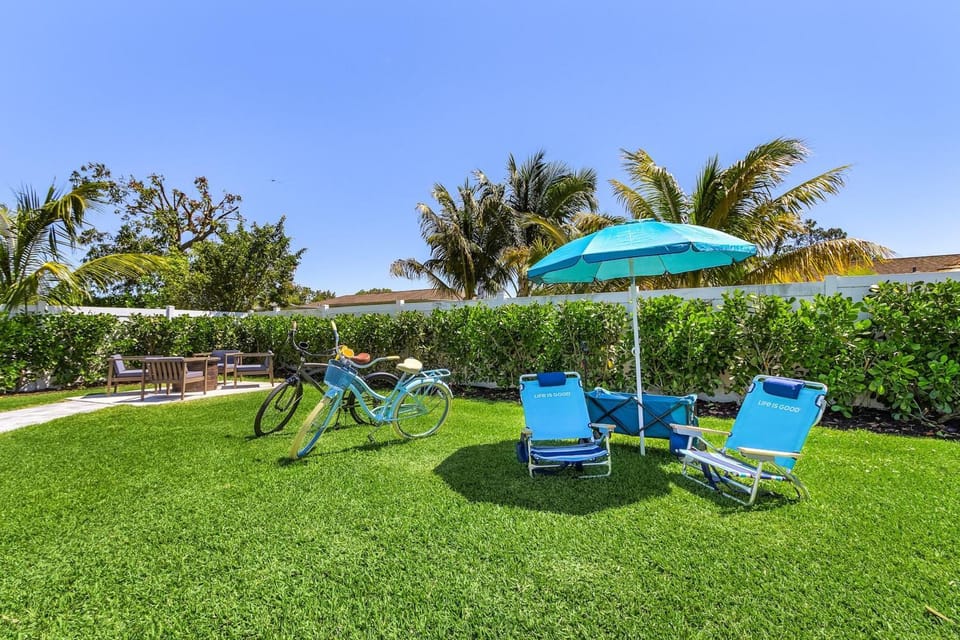 Custom Naples 3BDRM Luxe HomeHtd PoolSuperClean House in Naples