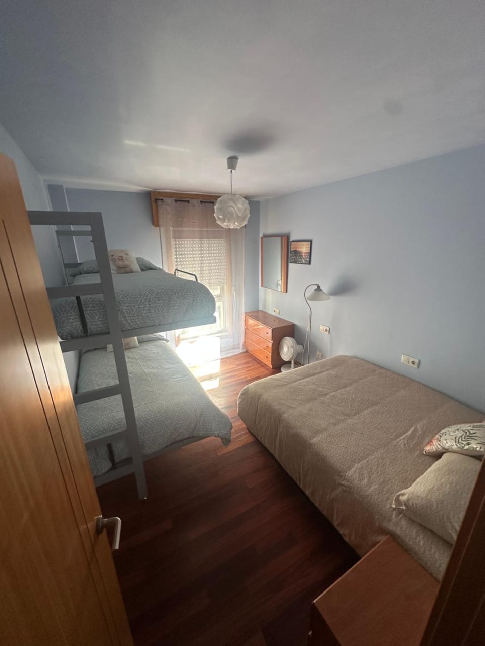 Bedroom, bunk bed
