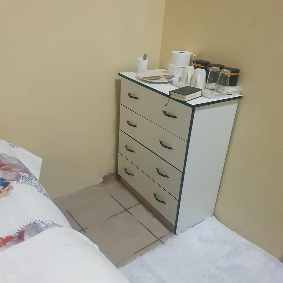 Coffee/tea facilities, Kitchen or kitchenette