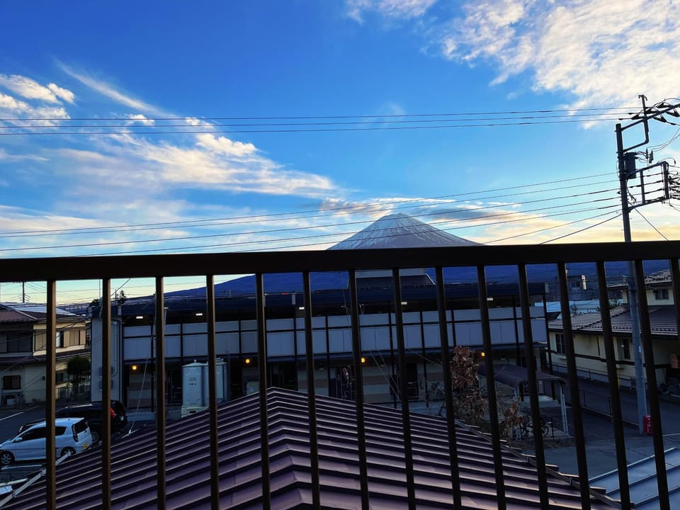 Property building, Natural landscape, Mountain view