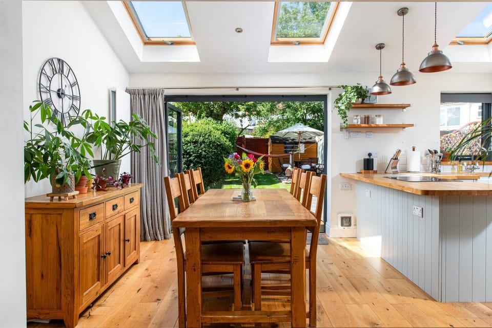 Food and drinks, Dining area, kitchen