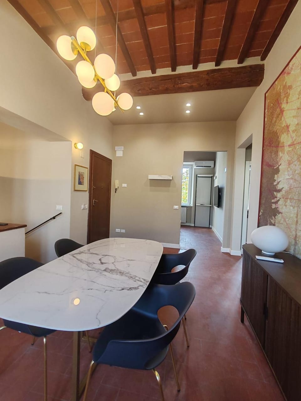 Living room, Seating area, Dining area
