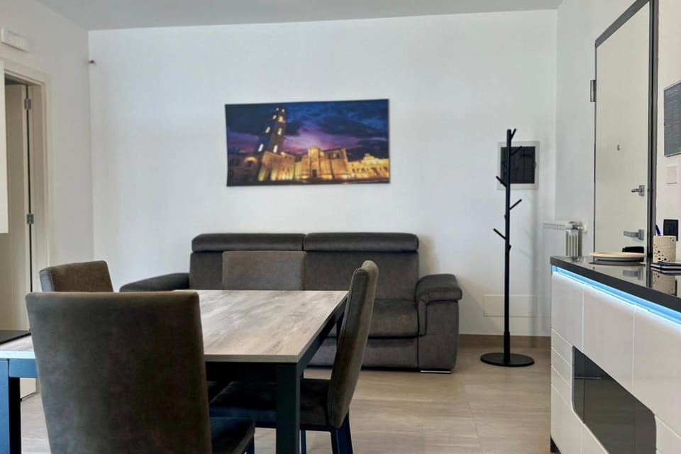 Belloluogohouse, bilocale luminoso vicino al centro storico con posto auto Apartment in Lecce