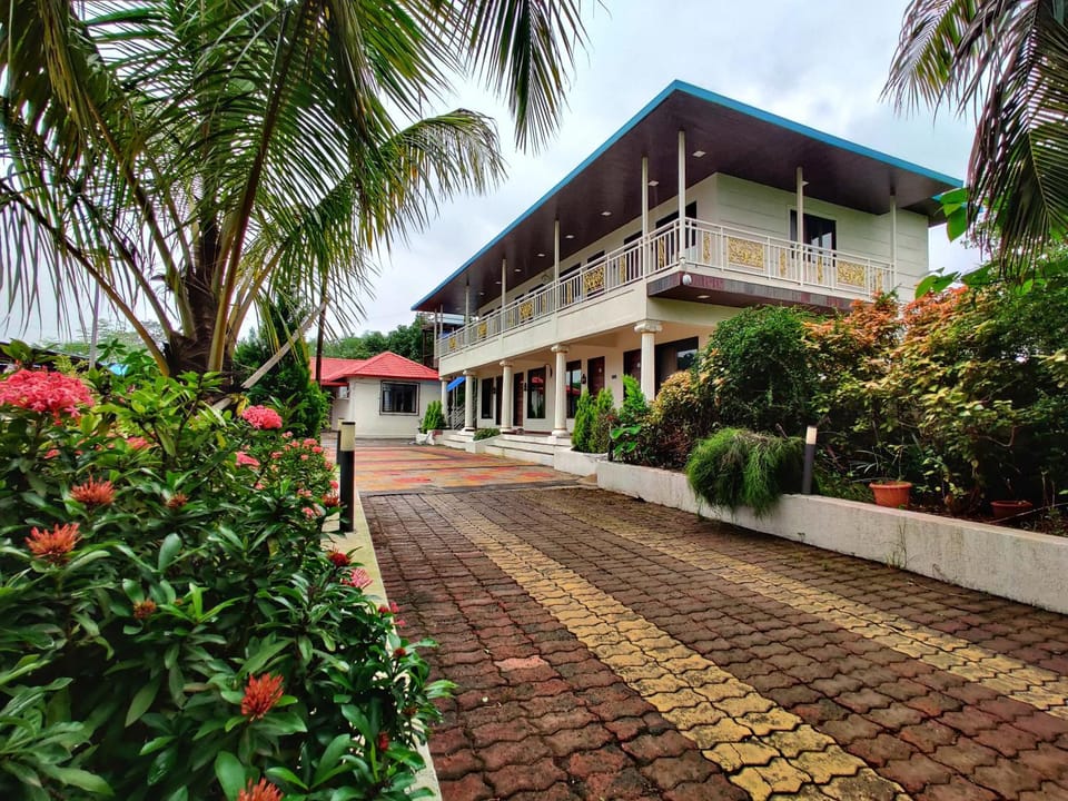 The village resorts Resort in Maharashtra