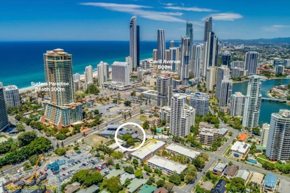 Property building, Neighbourhood, Bird's eye view, City view, Location