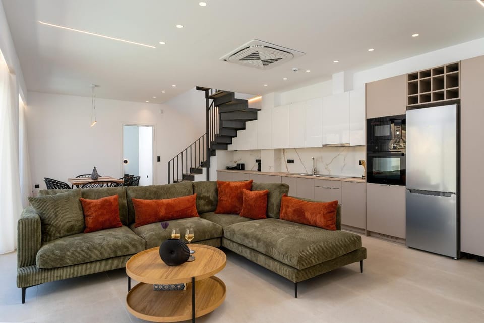 Living room, Photo of the whole room, kitchen