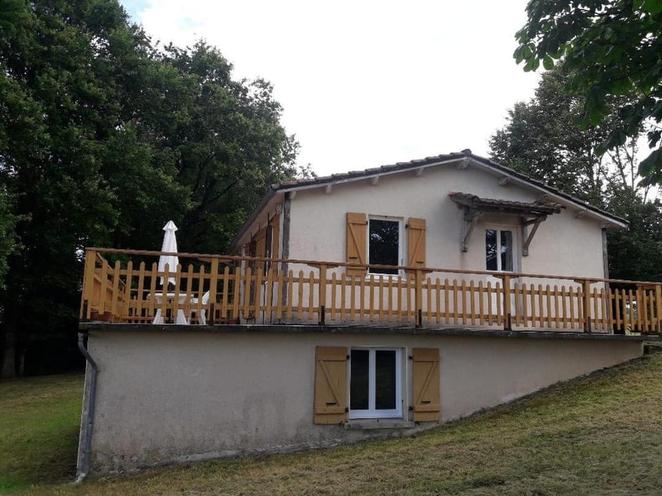 Property building, View (from property/room), Balcony/Terrace