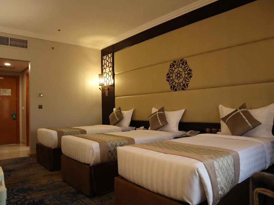 Al Mukhtara Plaza Hotel - فندق المختارة بلازا Hotel in Medina
