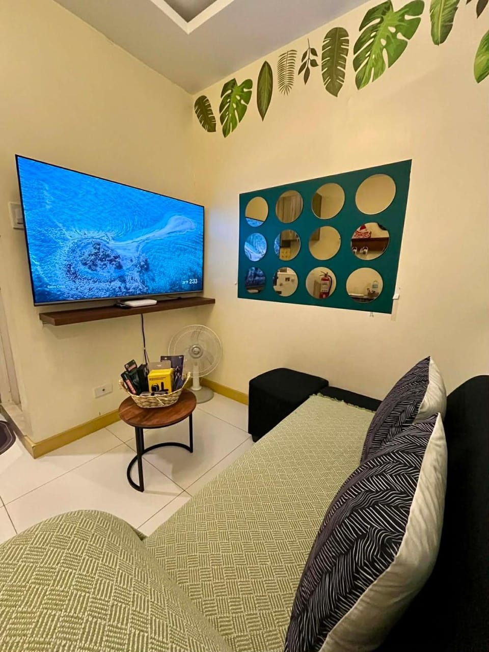Communal lounge/ TV room, TV and multimedia, Living room, Evening entertainment