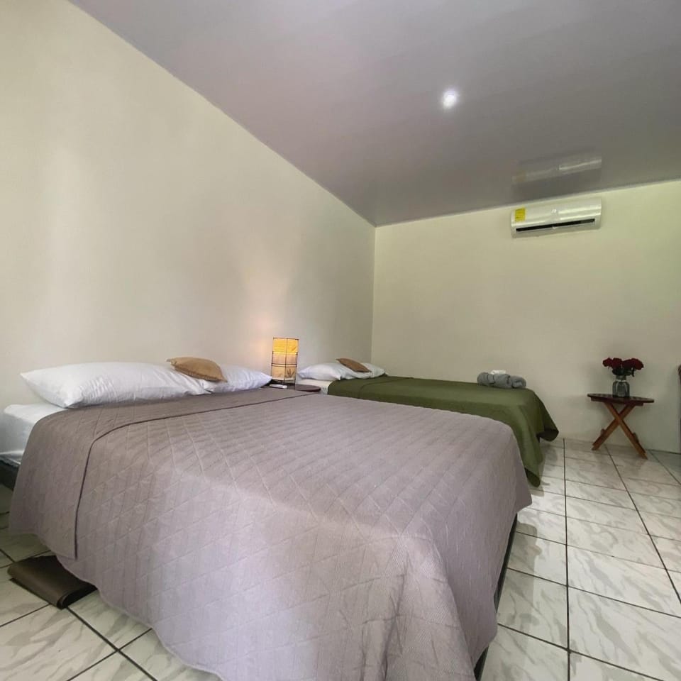 Bed, Photo of the whole room, Bedroom, air conditioner