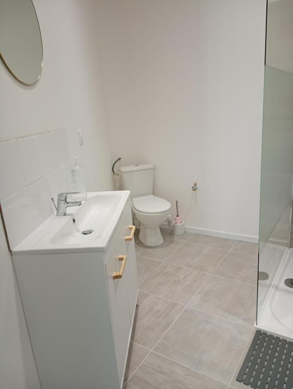 Appart proche toutes commodités Apartment in Auvergne-Rhône-Alpes