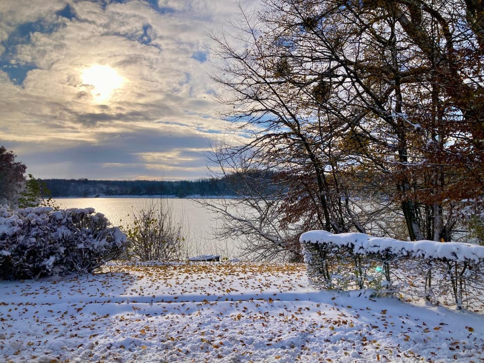 Nearby landmark, Natural landscape, Winter, Lake view