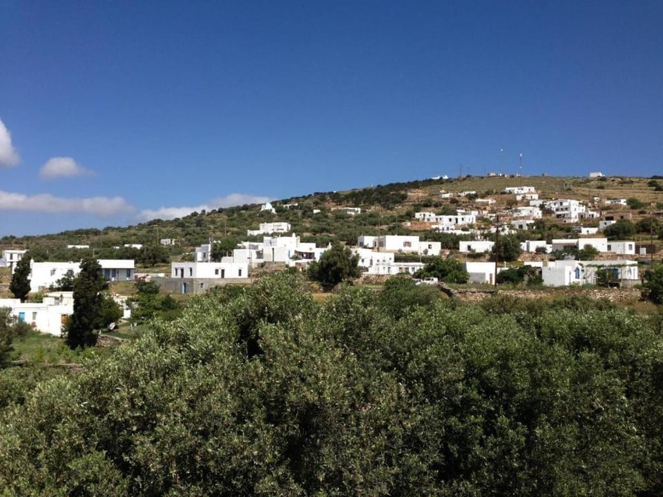 Alekos Studios Artemonas Apartment in Milos