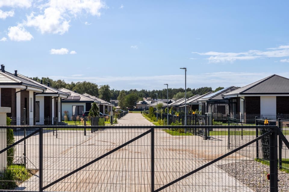 Street view, Area and facilities