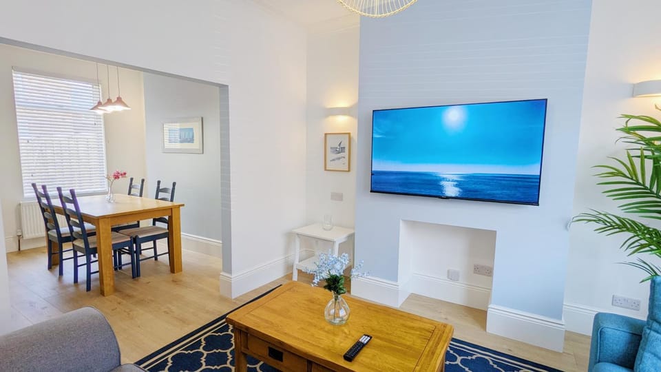 Sea Breeze House House in Scarborough