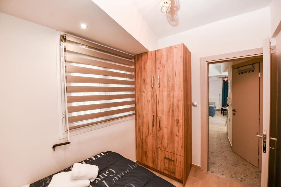 Bedroom, wardrobe