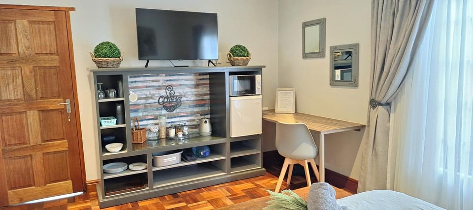 TV and multimedia, air conditioner