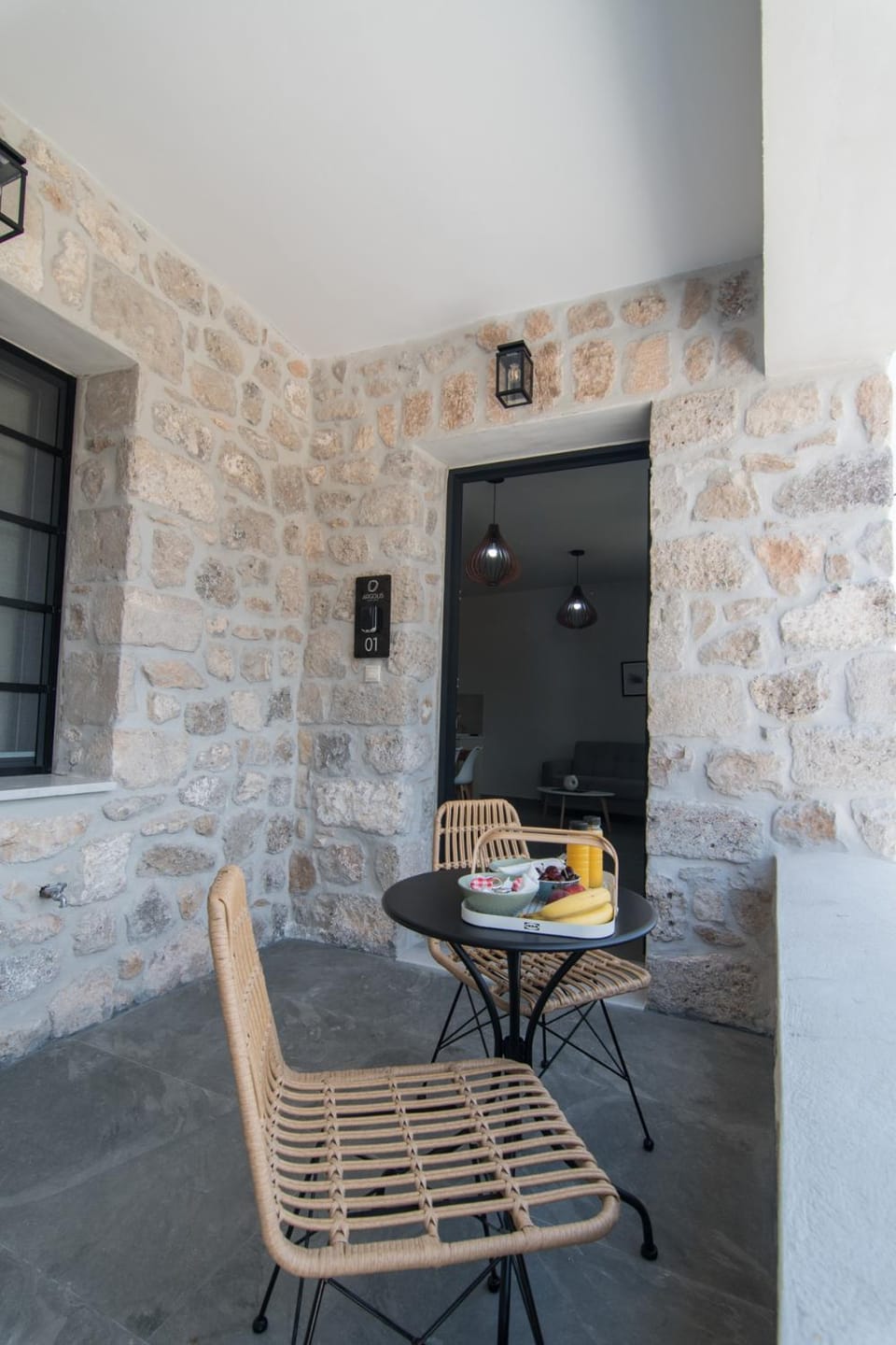 Facade/entrance