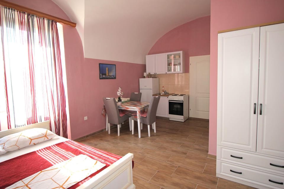 Studio apartman Maro Apartment in Lika-Senj County