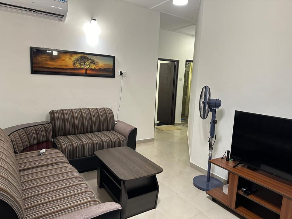 The Sea Breeze Upper Level House in Western Province
