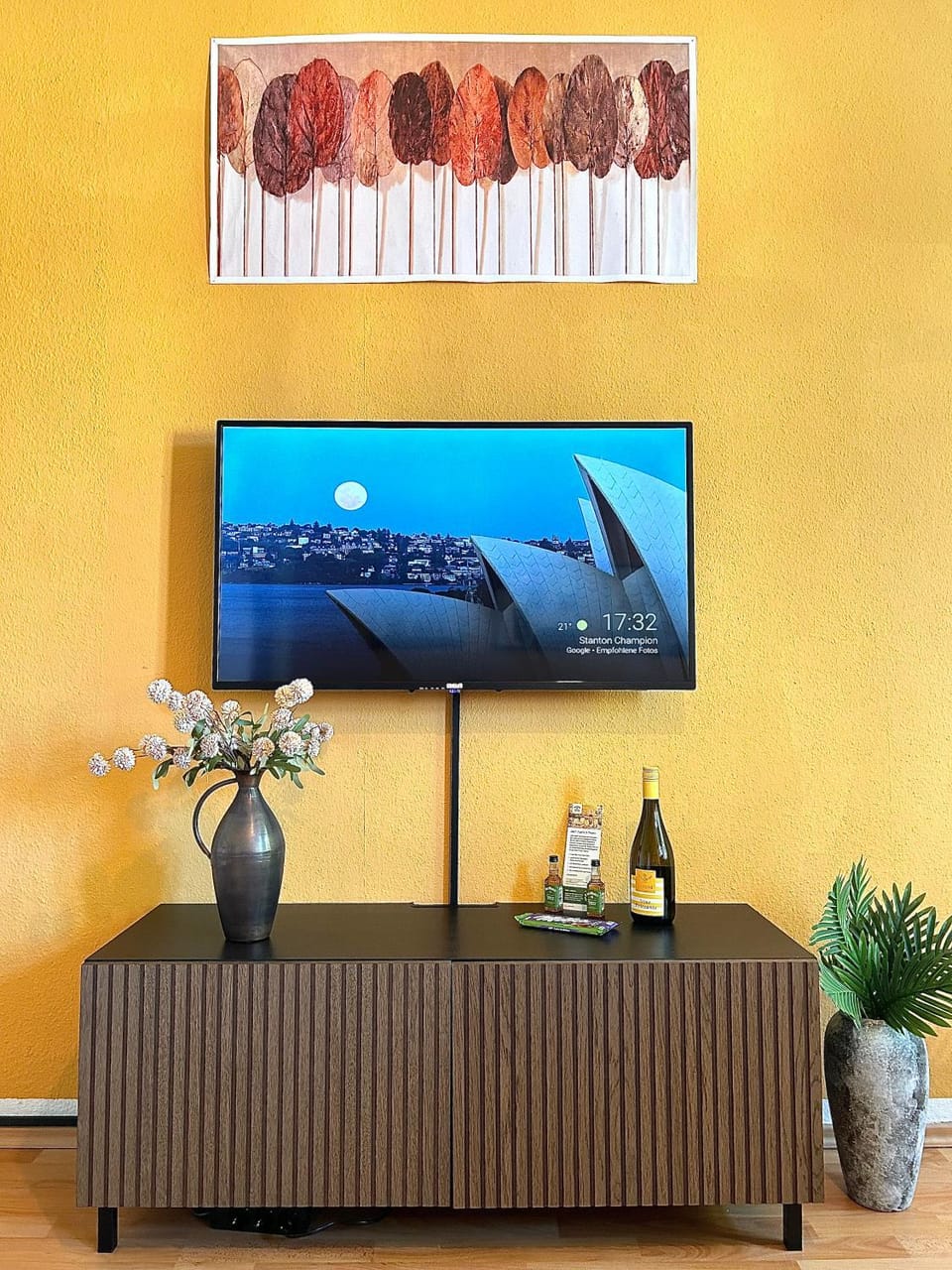 Communal lounge/ TV room, TV and multimedia, Decorative detail, Evening entertainment