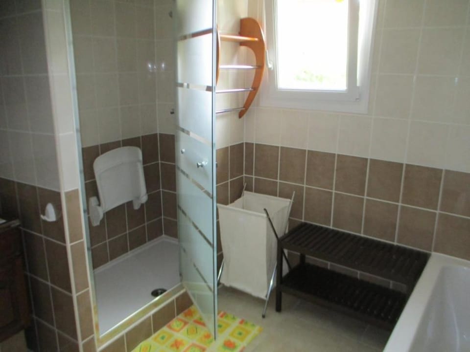 Maison Des Levriers met zwemvijver en airco in Katharenland Villa in Occitanie