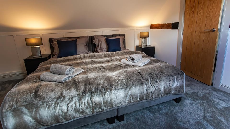 Stylish Home near Alton Towers Peak District Ashbourne Derbyshire House in East Staffordshire District
