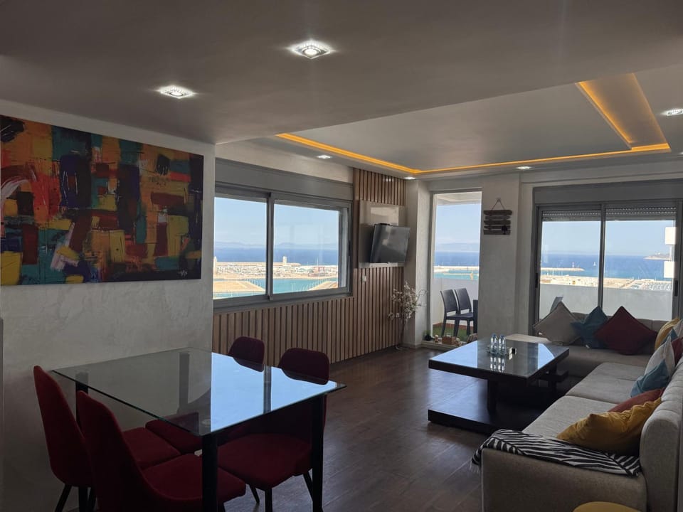 Vue Panoramique Sur La Mer-Centre Ville-Moderne Apartment in Tangier