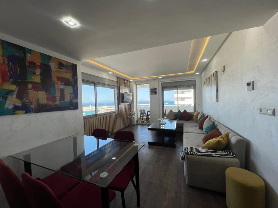 Vue Panoramique Sur La Mer-Centre Ville-Moderne Apartment in Tangier