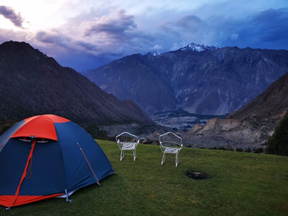 Nearby landmark, Day, Natural landscape, Mountain view