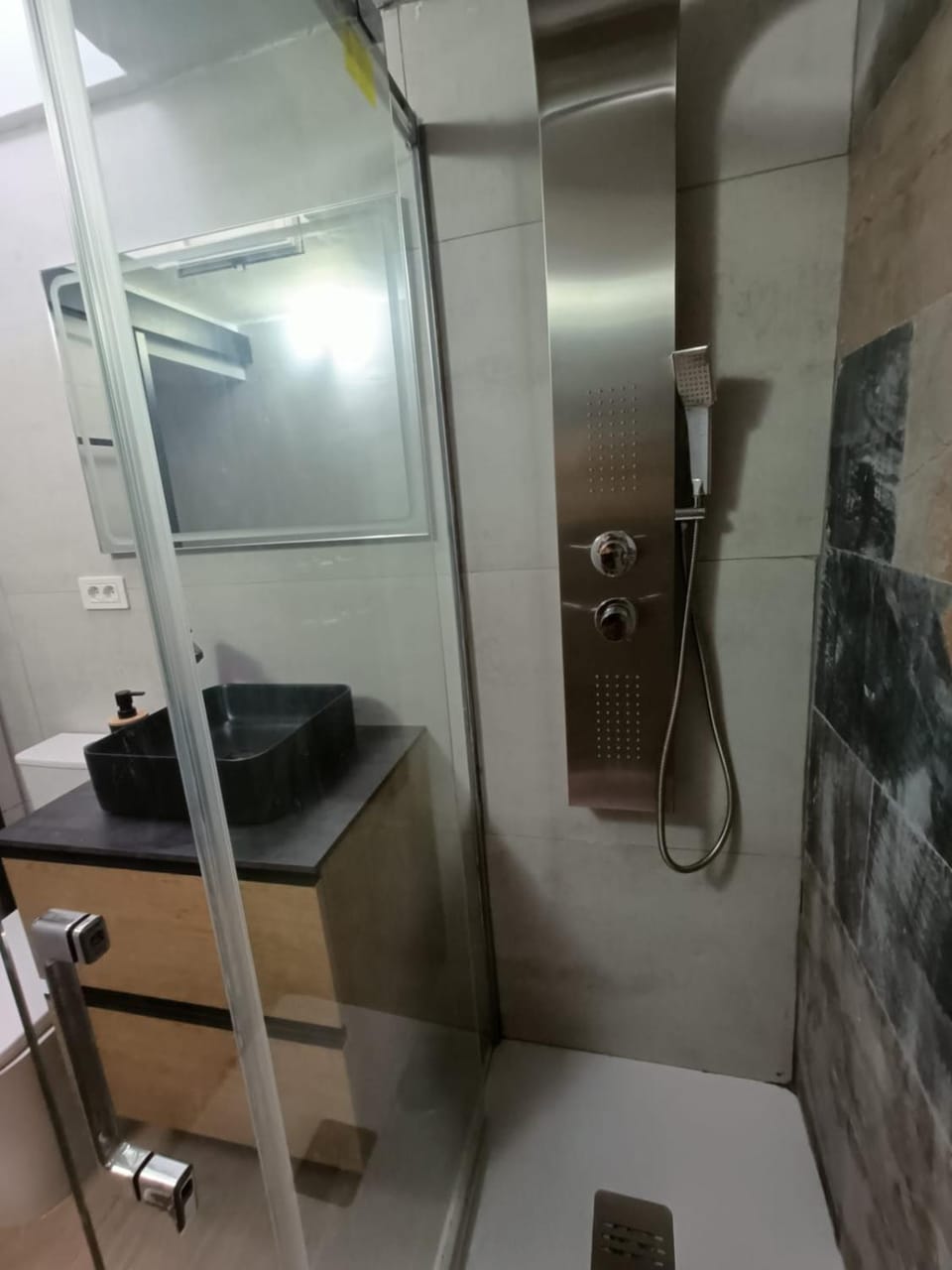 Shower, Hot Tub, Bathroom