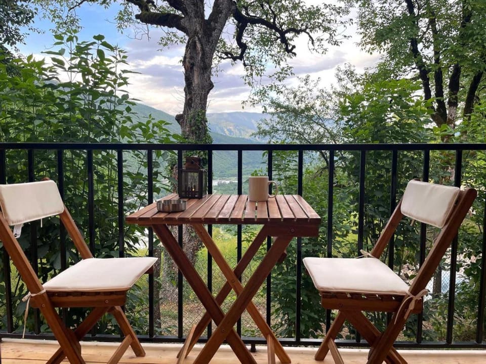 Natural landscape, View (from property/room), Balcony/Terrace, Balcony/Terrace, Mountain view
