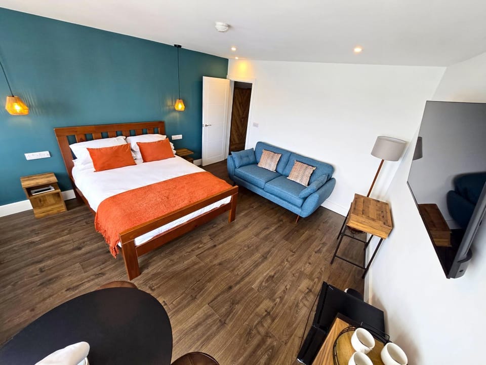 Premier 2 - Stunning Suite with Breathtaking Seaside Views Apartment in Saint Ives