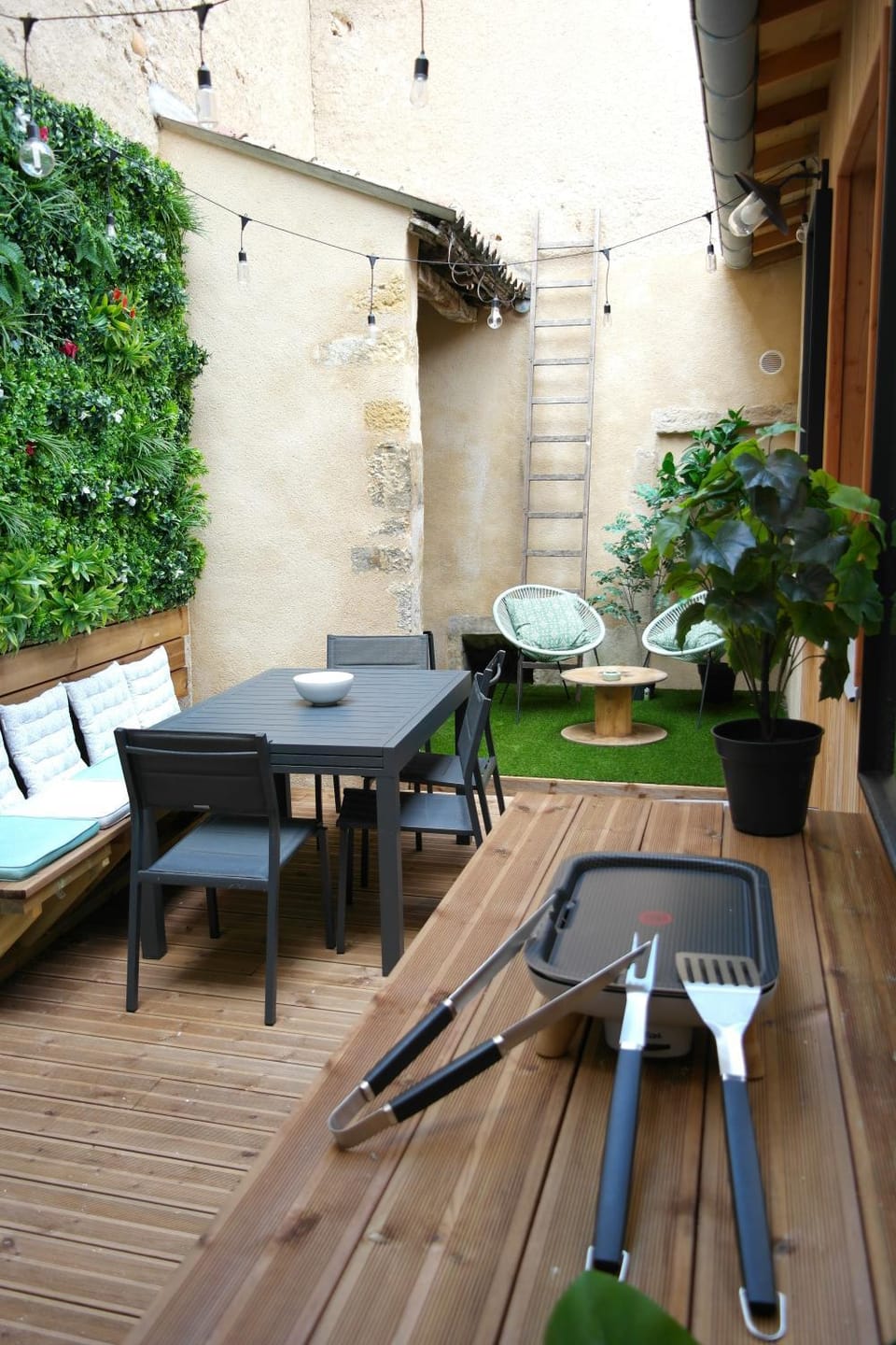 Patio, BBQ facilities, BBQ facilities