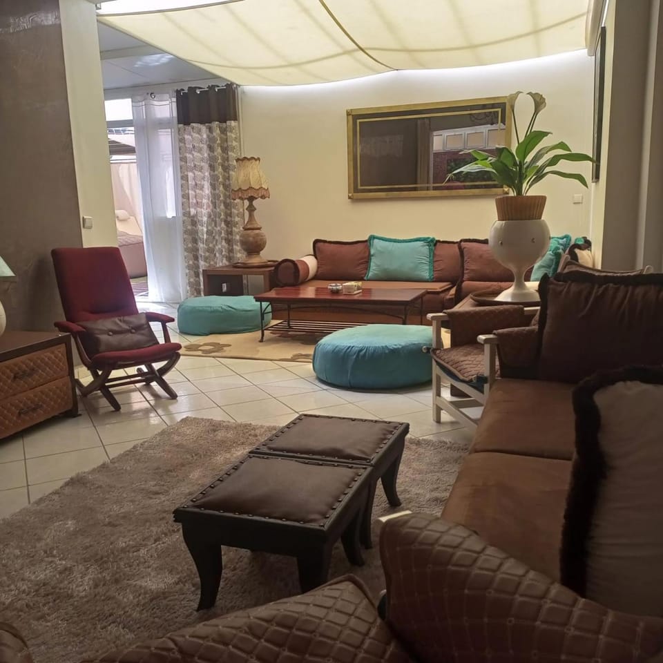 Coin du Ciel- Jacuzzi et Culture Apartment in Agadir