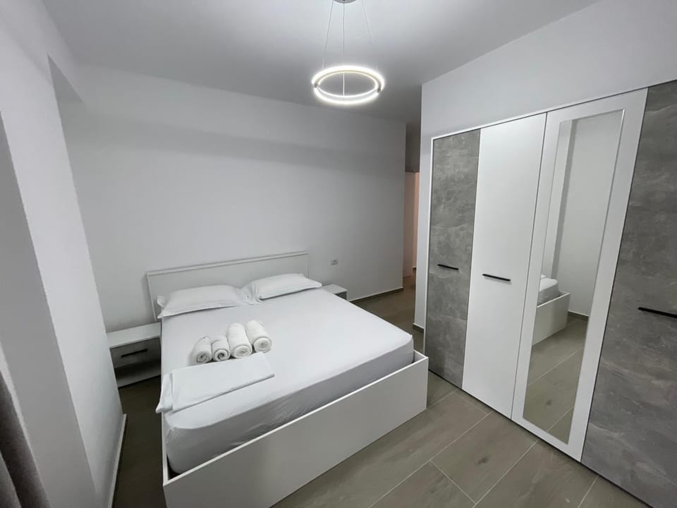 Bed, Photo of the whole room, Bedroom, towels, wardrobe