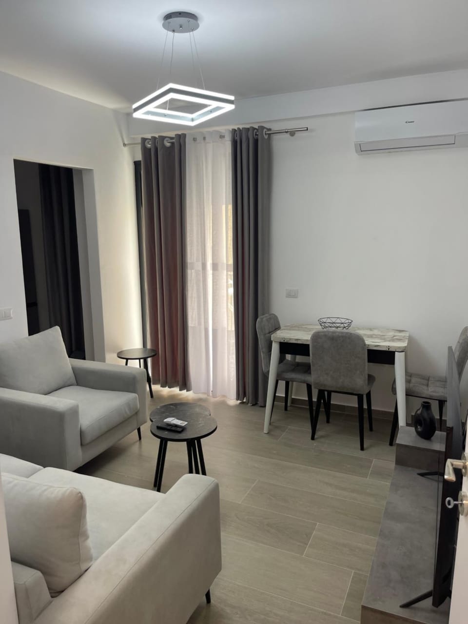 Living room, Seating area, Dining area, air conditioner