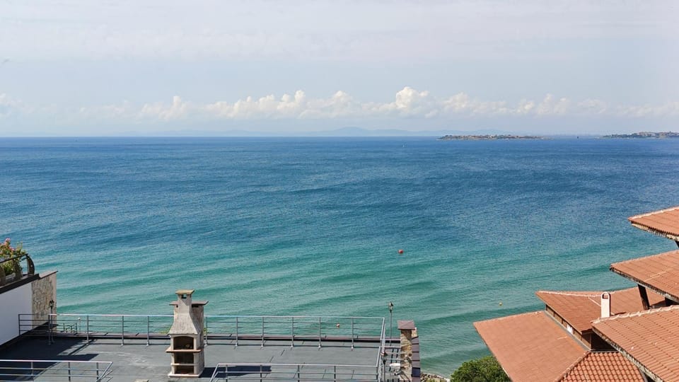 View (from property/room), Balcony/Terrace, Sea view