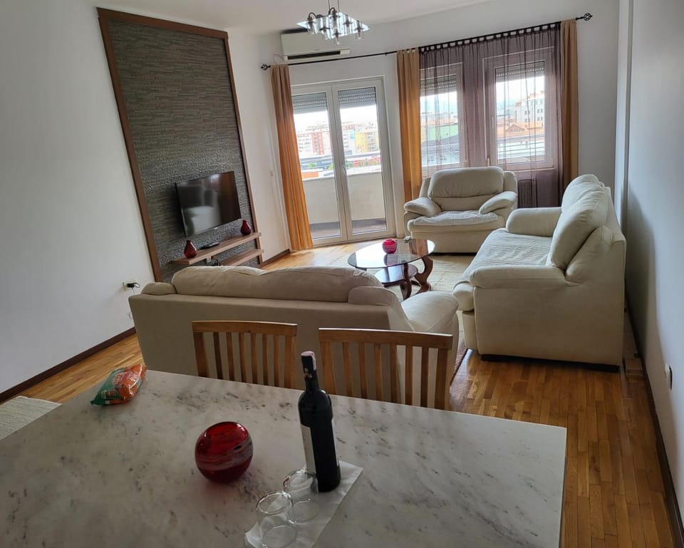 Modern Apartament - Semitronix Hotel Apartment in Serbia