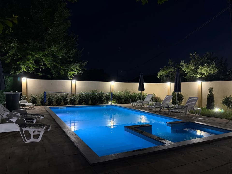 Villa Solis Sarajevo - Private Heated Pool & Jacuzzi Villa in Federation of Bosnia and Herzegovina
